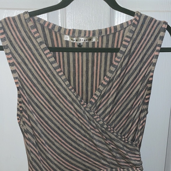 Max Studio Dress - Picture 3 of 6